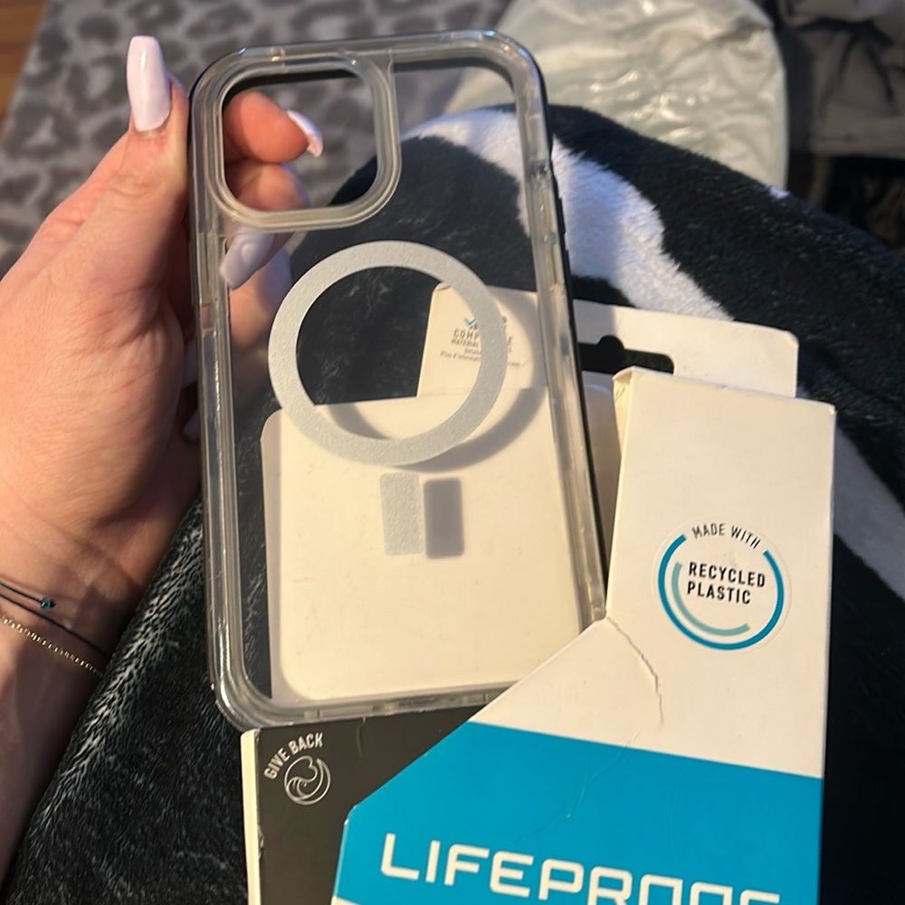 new lifeproof iphone 13 pro max phone case